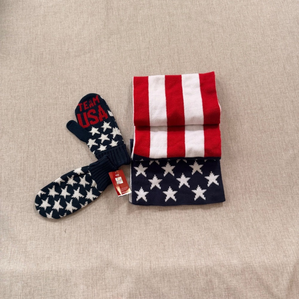 Old Navy Team USA Olympics American Flag Scarf and Mittens Set NWT OS Patriotic